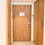 Modern, Gemuetlich & Zentral - 3.5 Zimmerwohnung 아파트 필름